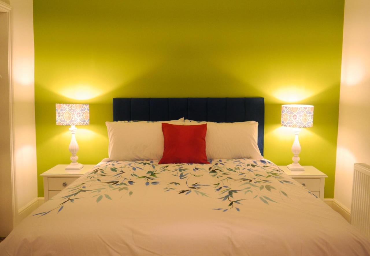 Guestling Hall Hotel ภายนอก รูปภาพ