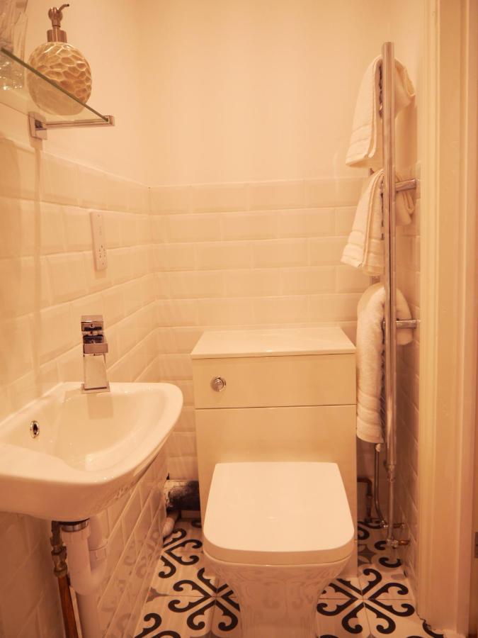Guestling Hall Hotel ภายนอก รูปภาพ