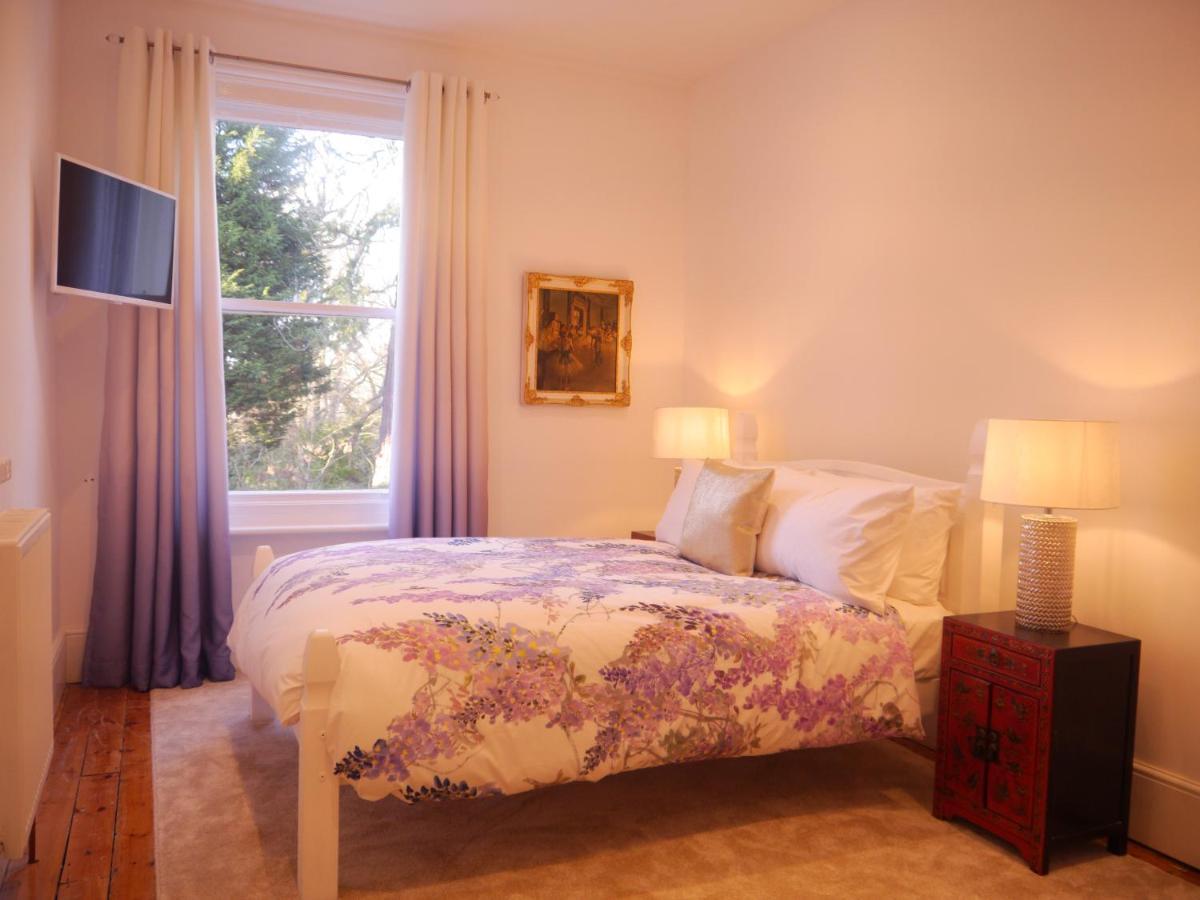 Guestling Hall Hotel ภายนอก รูปภาพ